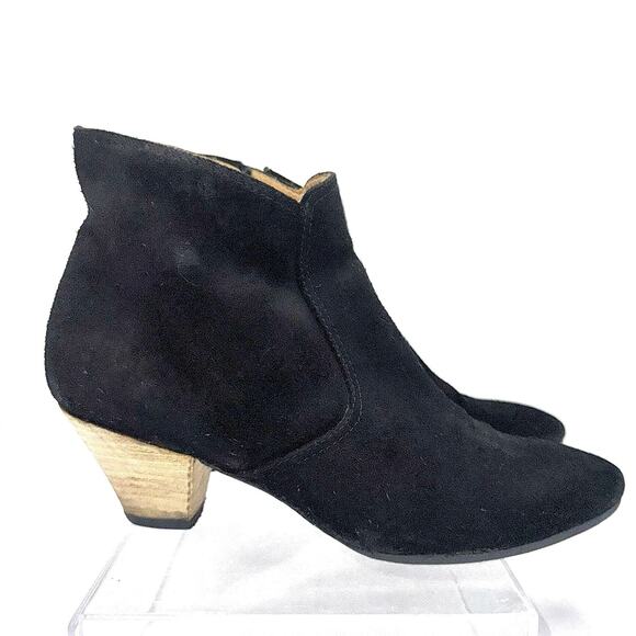 MAISON MARGIELA Archival Suede Bootie | Black Italian-Made Minimalist Luxe Boots - Picture 4 of 14